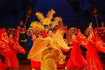 Vida nocturna de Xi'an: espectáculo de música y danza de la dinas