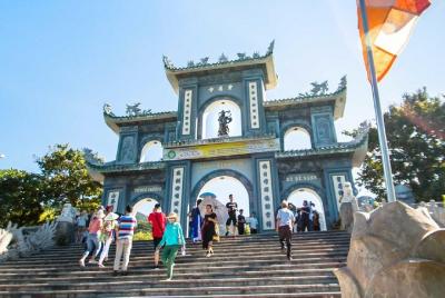 Visita a la ciudad de grupos pequeños de Da Nang: montaña de mármol y Lady Buddha desde Hoi An Visita a la ciudad de grupos pequeños de Da Nang: montaña de mármol y Lady Buddha desde Hoi An