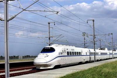 Traslado privado de Yangshuo desde el hotel a la estación de tren de Guilin