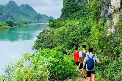 Actividad de senderismo guiada privada en Yangshuo Xian Actividad de senderismo guiada privada en Yangshuo Xian