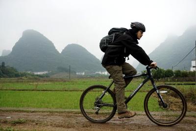 Actividad de ciclismo privado de día completo en Yangshuo Actividad de ciclismo privado de día completo en Yangshuo