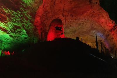 Zhangjiajie National Forest Park (Avatar) y Yellow Dragon Cave Private Day Tour  Zhangjiajie National Forest Park (Avatar) y Yellow Dragon Cave Private Day Tour