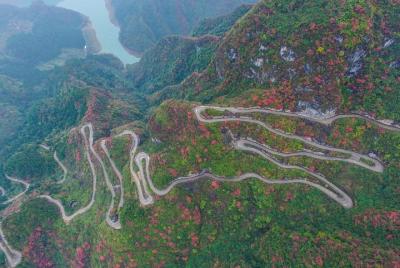 Paquete combinado privado de excursión de 2 días: Zhangjiajie Grand Canyon y Tianmen Mountain Paquete combinado privado de excursión de 2 días: Zhangjiajie Grand Canyon y Tianmen Mountain
