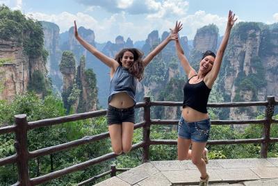 Recorrido destacado de 3 días por Zhangjiajie con puente de cristal (hotel de 5 estrellas) Recorrido destacado de 3 días por Zhangjiajie con puente de cristal (hotel de 5 estrellas)