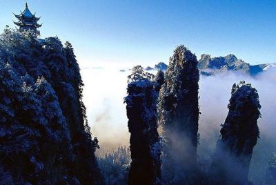 Excursión de 3 días a Zhangjiajie a la montaña Avatar y el puente de cristal y la montaña Tianmen Excursión de 3 días a Zhangjiajie a la montaña Avatar y el puente de cristal y la montaña Tianmen