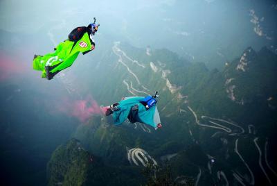 Excursión privada de un día a Zhangjiajie Grand Canyon, puente de cristal y montaña Tianmen Excursión privada de un día a Zhangjiajie Grand Canyon, puente de cristal y montaña Tianmen