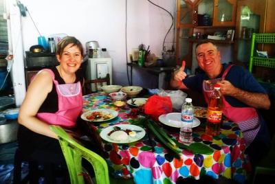 Visita al mercado y clase de cocina de jardín a mesa