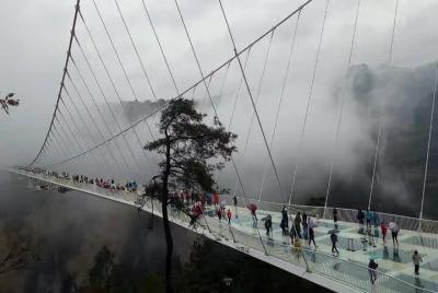 Excursión de 1 día al puente de cristal del Gran Cañón de Zhangjiajie Excursión de 1 día al puente de cristal del Gran Cañón de Zhangjiajie