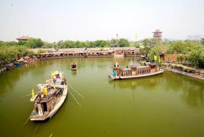 La ciudad de Kaifeng destaca el recorrido independiente desde Zhe La ciudad de Kaifeng destaca el recorrido independiente desde Zhe