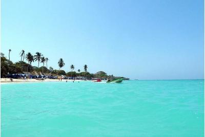 Tour Playa Blanca en Baru Cartagena con almuerzo y guía