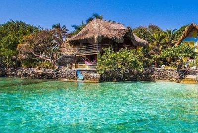 Tour Del Día En Islas Del Rosario: Isla del Pirata