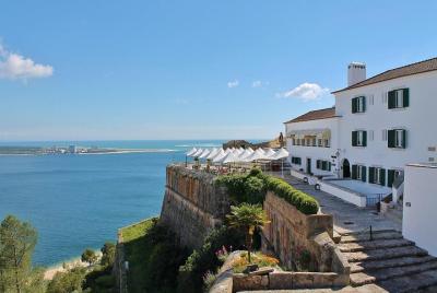 Arrábida histórica y natural: visita privada desde Lisboa