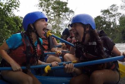 Rafting en aguas blancas del río Tenorio Clase 4-Hermosa Coco