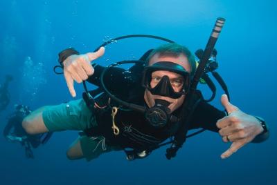 Excursión de dos inmersiones en las islas de Las Catalinas Excursión de dos inmersiones en las islas de Las Catalinas