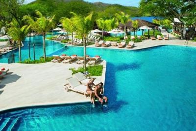 Servicio de traslado privado desde el aeropuerto de Liberia a Dreams Las Mareas