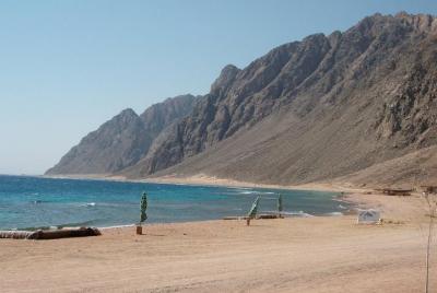 Parque Nacional de las 3 piscinas en autobús y visita a la ciudad en dahab - Sharm ElSheikh