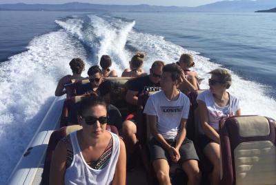 Tour a la cueva azul y las 6 islas desde Brač con snorkel y entradas incluidas Tour a la cueva azul y las 6 islas desde Brač con snorkel y entradas incluidas