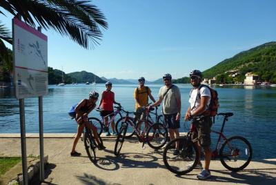 Tour de kayak y bicicleta de día completo de las islas Elaphite d