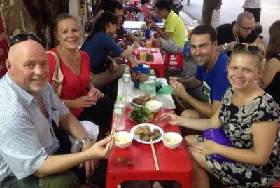 Tour de comida callejera de Hanoi