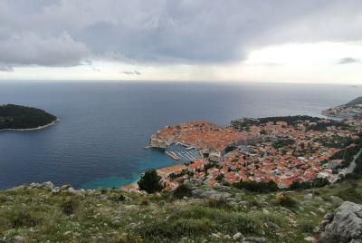 Traslado privado desde el aeropuerto de Dubrovnik a la ciudad de 