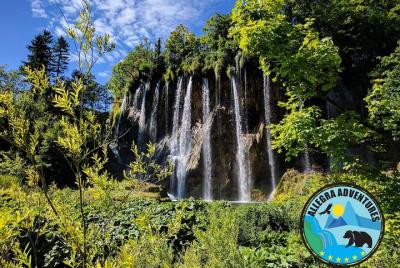 Visita guiada a los lagos de Plitvice y parque de adrenalina Visita guiada a los lagos de Plitvice y parque de adrenalina
