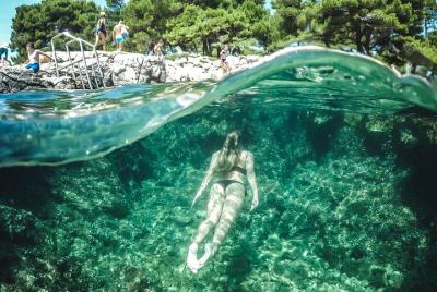 Excursión de medio día a la laguna azul y las 3 islas desde Split