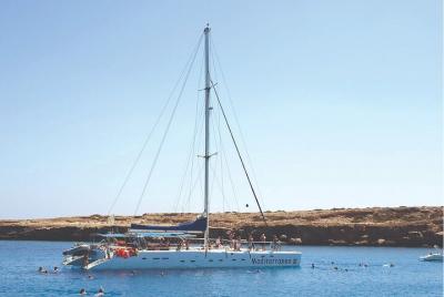 Crucero de un día en catamarán por el Mediterráneo desde Ayia Napa