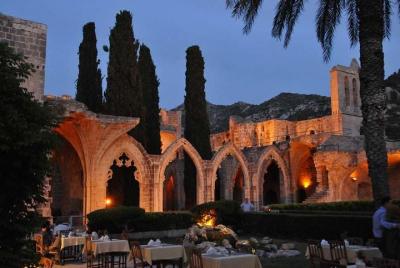 Chipre: historia de 2 ciudades