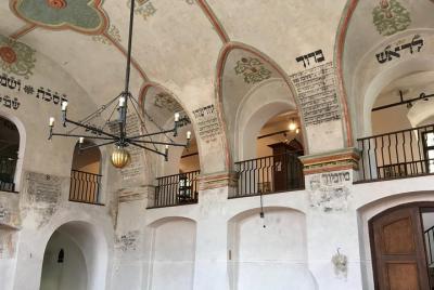 Traslado panorámico privado Cesky Krumlov a Viena a través de Telc - Trebic UNESCO