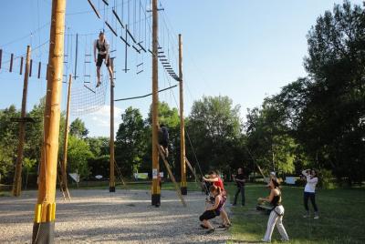 Curso Half-Day Low-Ropes y High-Rope Challenge en Praga