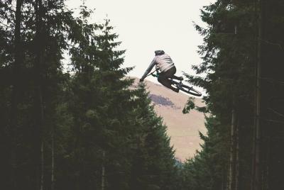 Fiesta de ciervo: fin de semana de adrenalina en las montañas checas