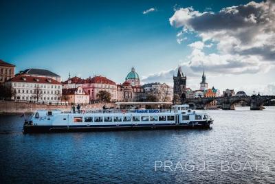 Crucero de 1 hora con Prague Boats