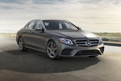 Traslado privado desde el aeropuerto de Praga a los hoteles de la ciudad de Praga