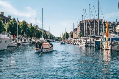 Tour privado de 4 horas a pie por la ciudad que incluye un recorrido por el canal