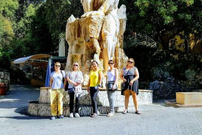 Tour privado de medio día a Jeita Grotto y Harissa Tour privado de medio día a Jeita Grotto y Harissa
