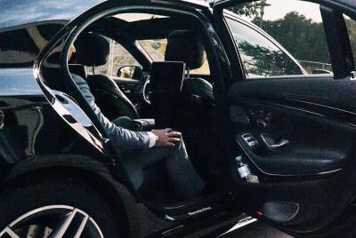 Traslado privado de salida: Copenhague al aeropuerto de Copenhague CPH en Business Car