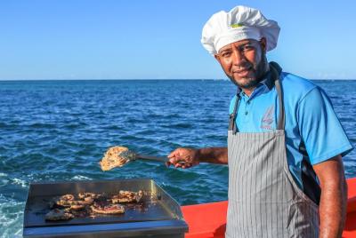 B.B.Q. a bordo + Party Boat en Punta Cana (solo grupo privado)