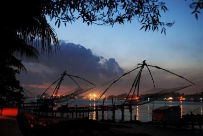 Kochi de noche. Kochi de noche.