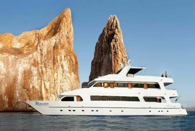 Crucero de 8 días en Galápagos Aventura total Crucero de 8 días en Galápagos Aventura total