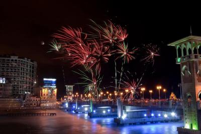 Medio día Alejandría de noche