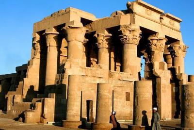 Excursión de un día a Kom Ombo y al templo de Edfu desde Aswan