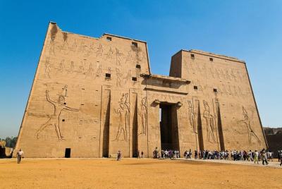 Viaje privado: visitando el continente occidental, Edfu y Kom Ombo