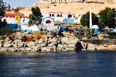 Viaje privado a la aldea nubia en lancha en Asuán Viaje privado a la aldea nubia en lancha en Asuán