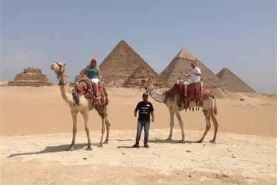 Excursión de la escala del Cairo a las pirámides de Giza Esfinge 