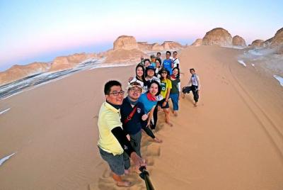 Tour de 4 días por el desierto blanco y el oasis de Bahariya