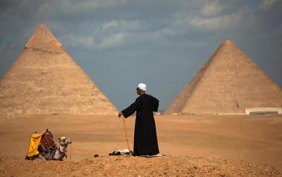 Excursión privada guiada de medio día a las pirámides de Giza con