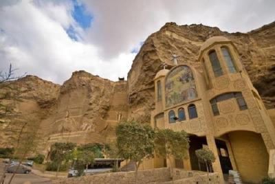 Tour privado a la iglesia rupestre de San Simón