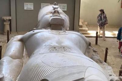 Tour privado de un día: pirámides de Giza, esfinge, Memphis y Sak