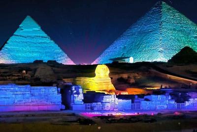 Espectáculo de luz y sonido en las pirámides de Giza