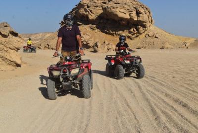 Increíble Safari de 3 horas al amanecer en quad y paseo en camello - Sharm El Sheikh